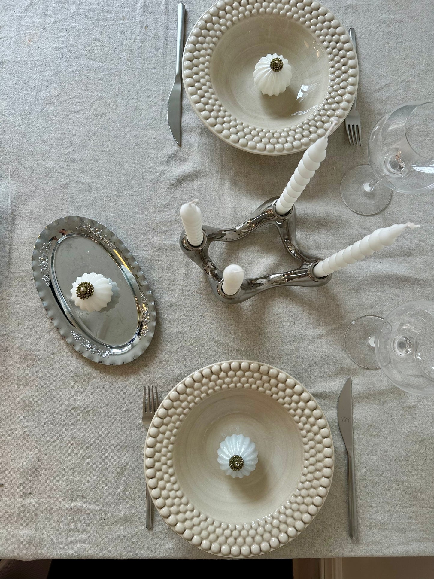 Räfflad julkula ljus