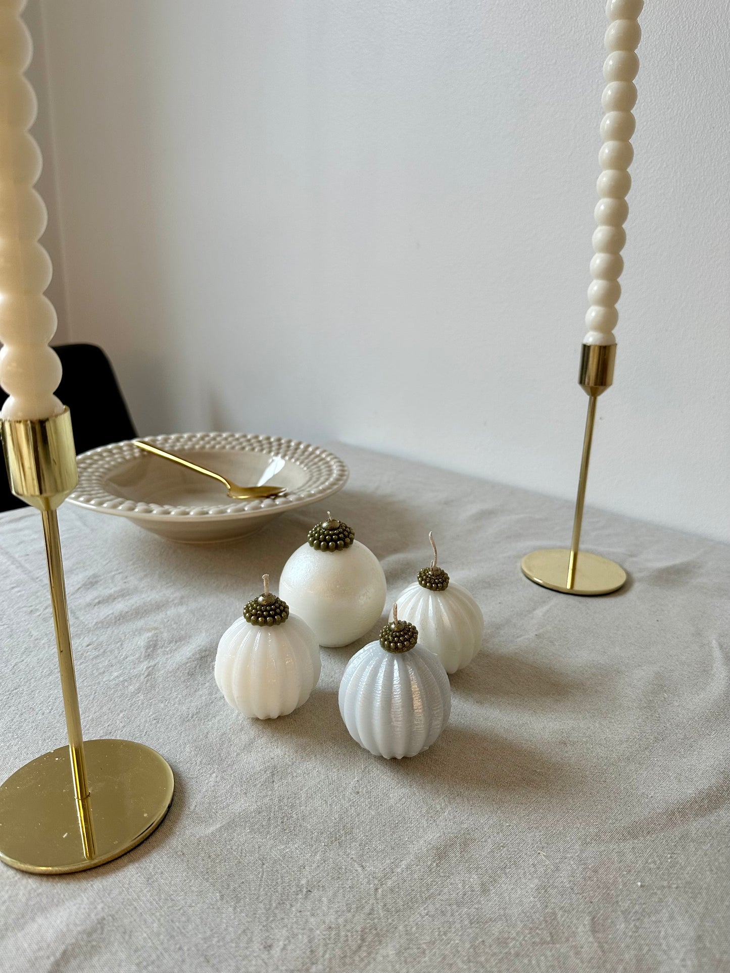 Stor pärlemor julkula ljus