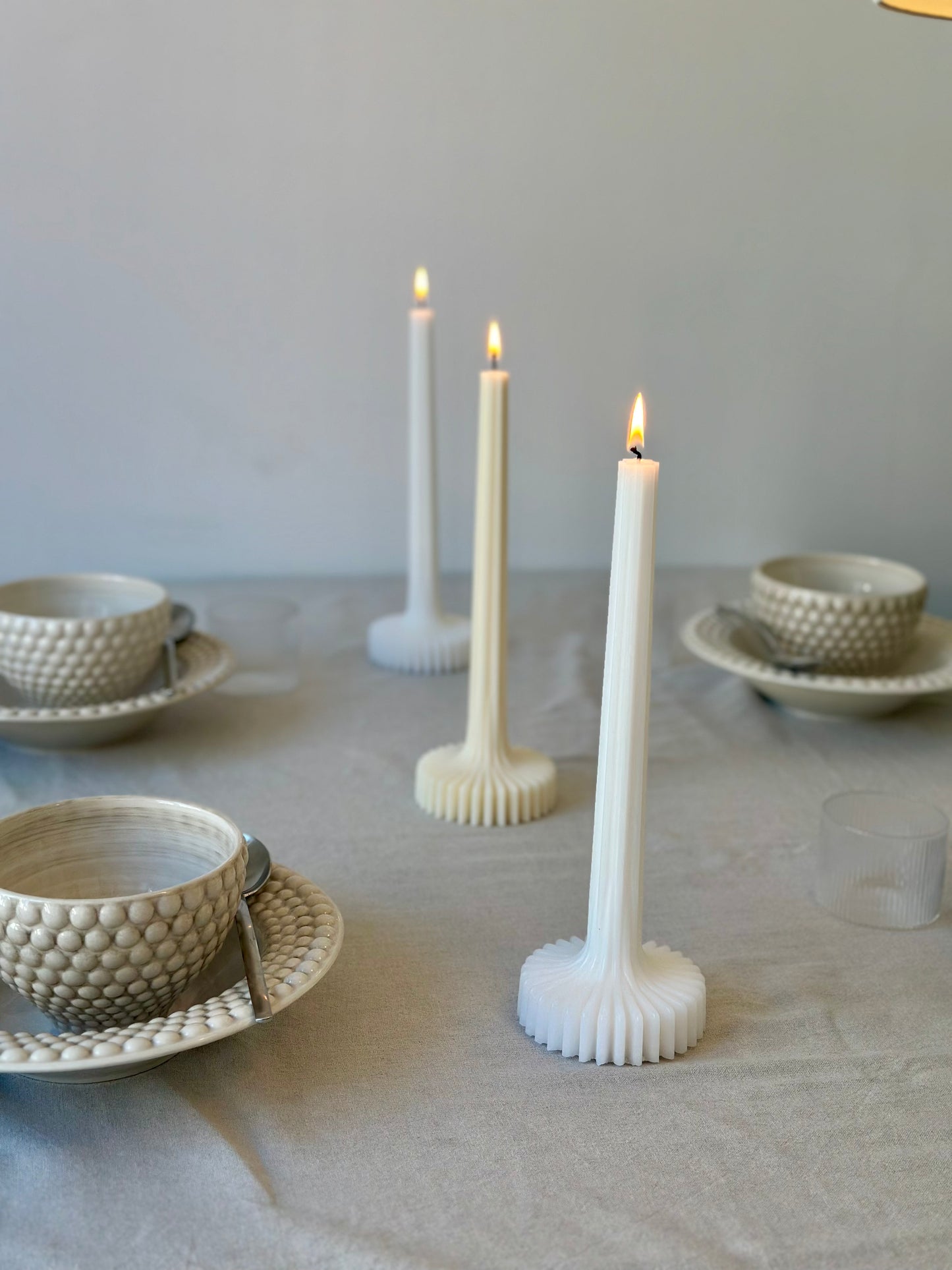 Högt minimalistiskt räfflat ljus (stl L)