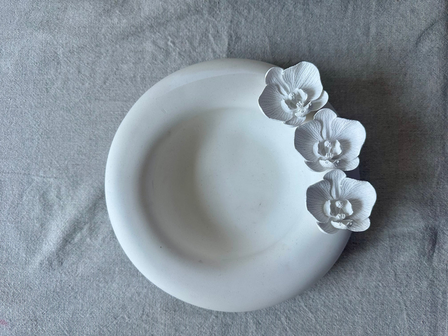 Handgjort orkidé fat